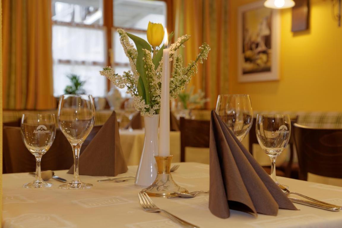 Zum Edlhof Hotel Obernzell Eksteriør billede